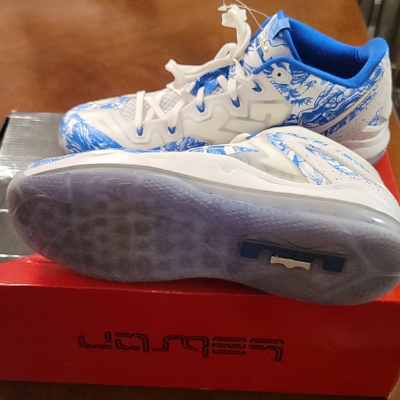 Lebron 11 Low China Pack sz 13 worn 1 - Picture 4 of 4